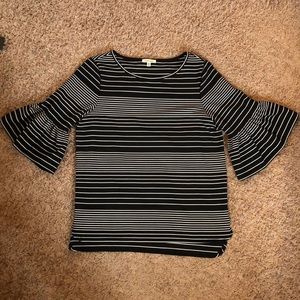 Black and white 3/4 sleeve Blouse